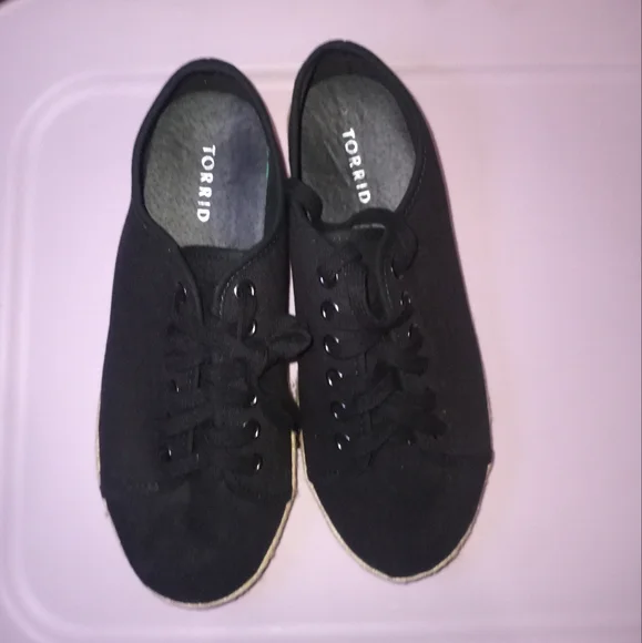 Torrid Black Canvas Espadrilles platforms lace up size 9.5w wide width - Picture 4 of 8
